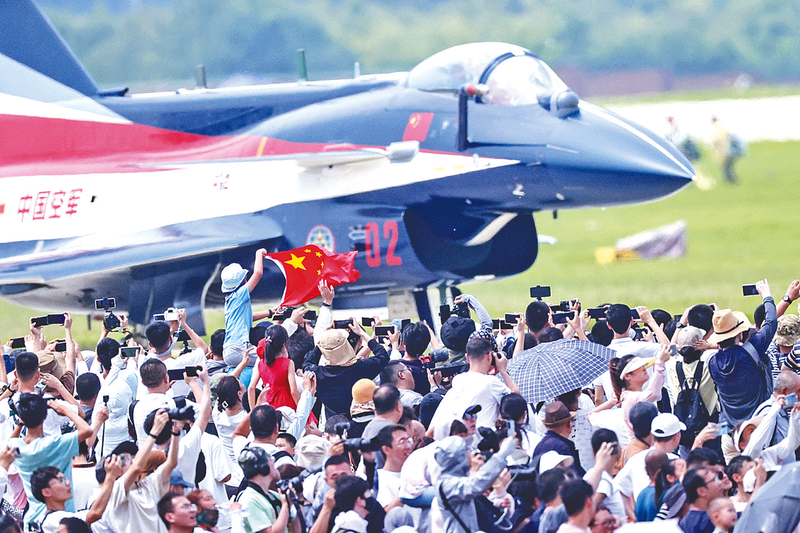 日大肥逼视频长春航空展迎来首个公众日